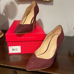 Kelly & Katie velvet heels